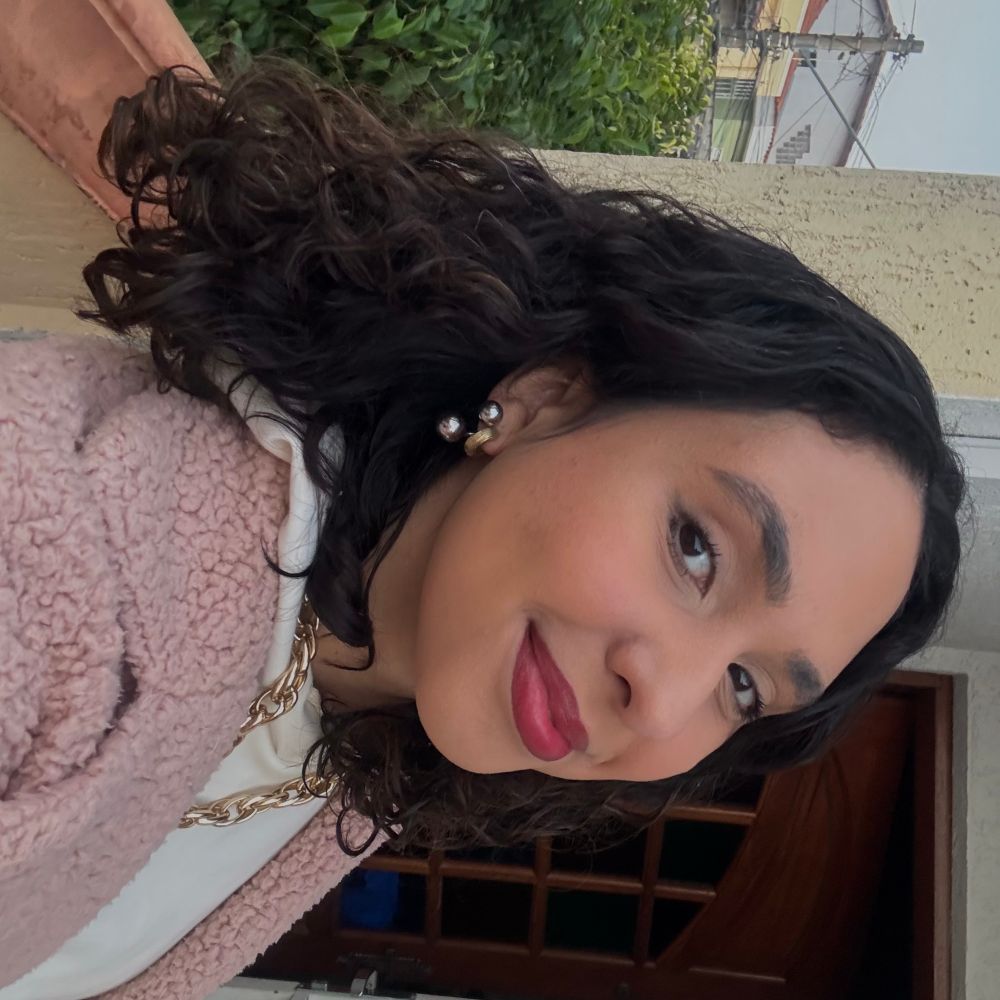 thais trindade