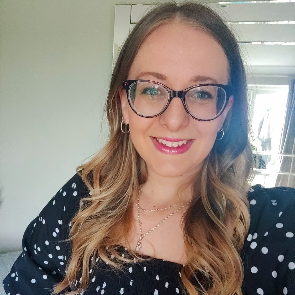 Dr Tamsin Fisher