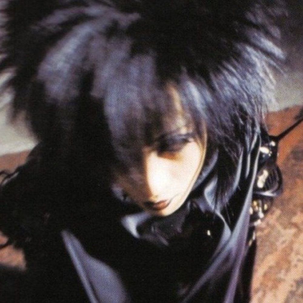♱ nika 