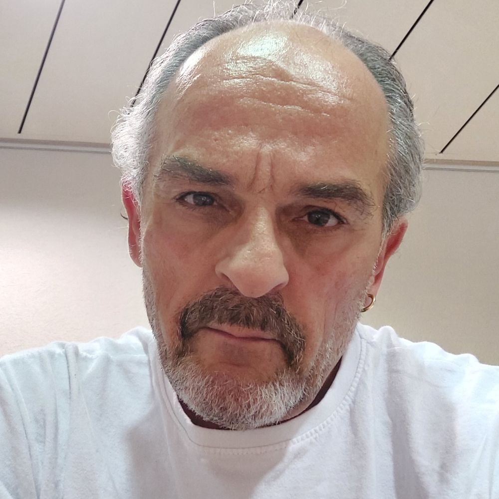 Simon Sachs