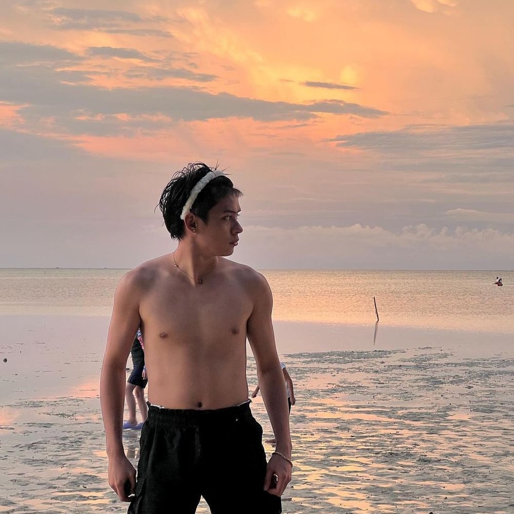 FOLLOW FOR FOLLOWBACK 🔥