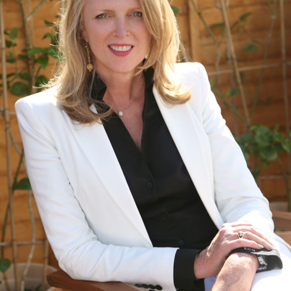 Lisa C Gregg