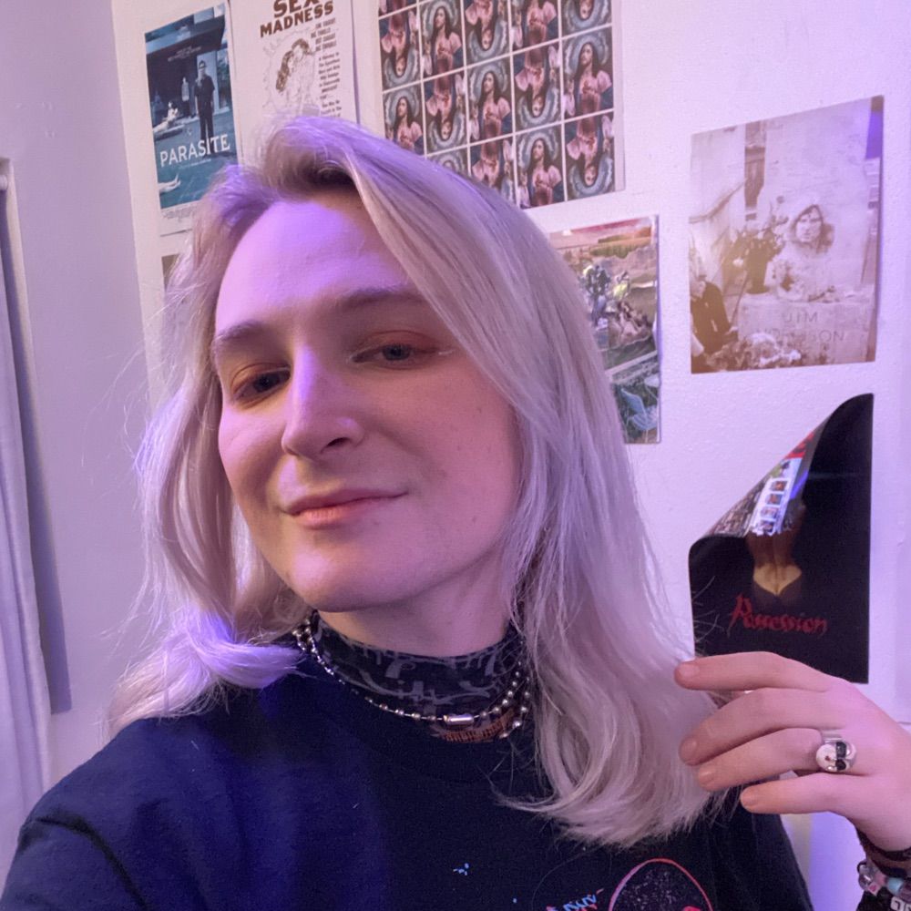 Emma Lugosi (she/they)