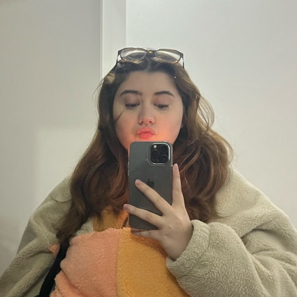 lele ruindade ruiva