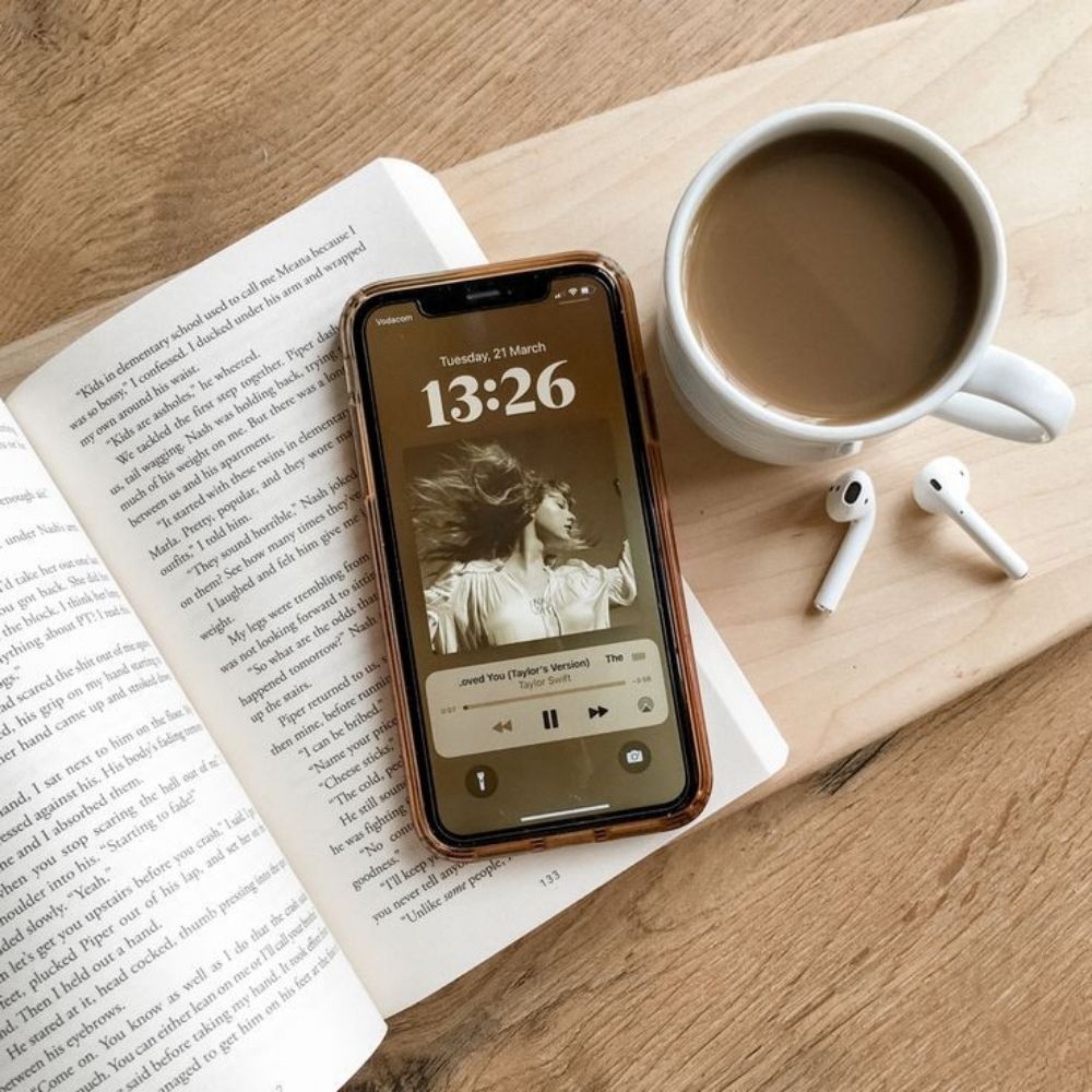 Coffee & Books📚