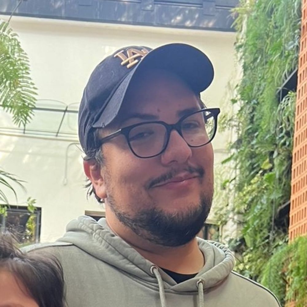 Bobby Lopez