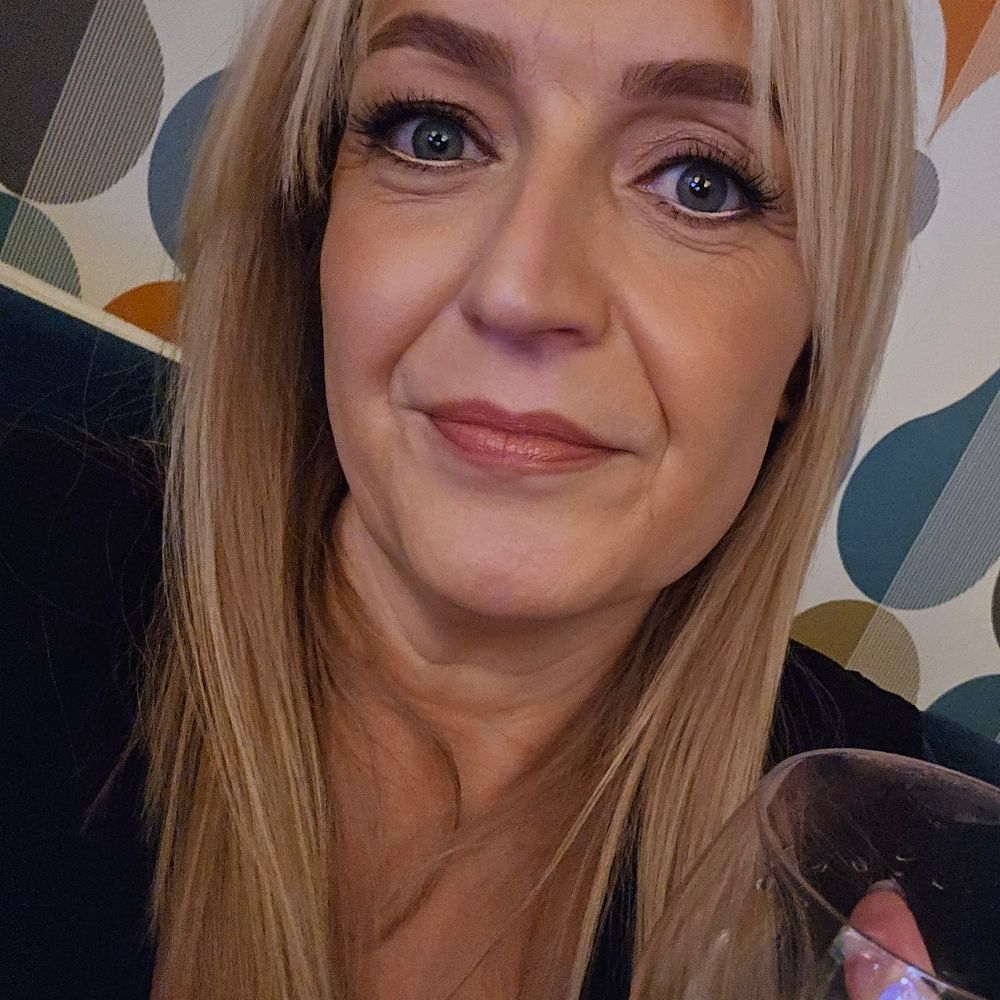Alison Lynn