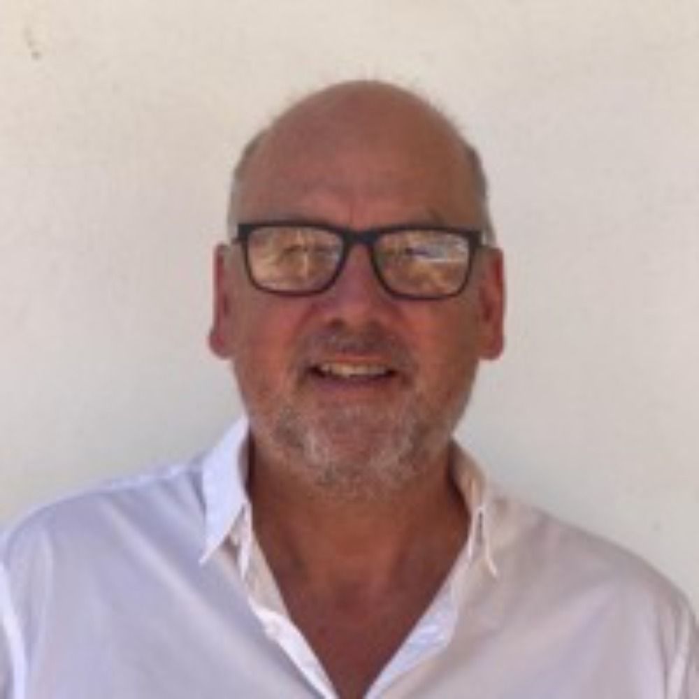 Neil Martin - Writer