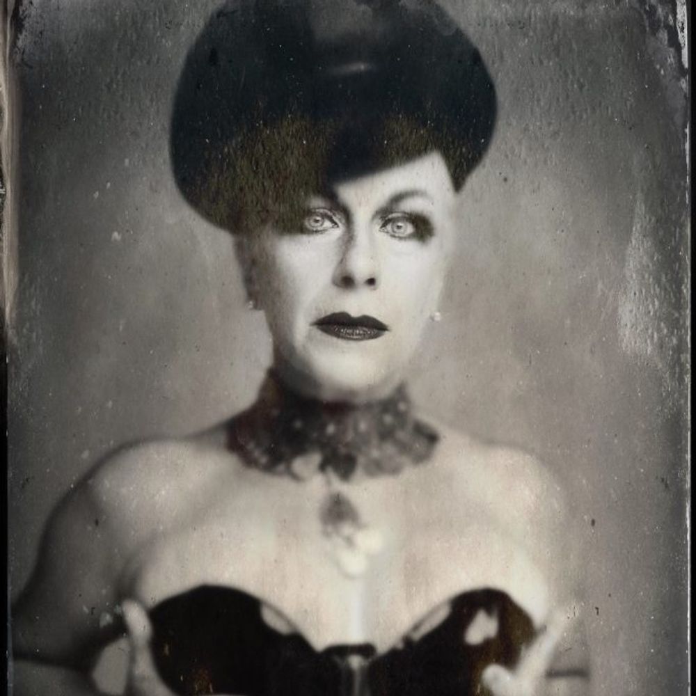 Mistress DiamondBlu