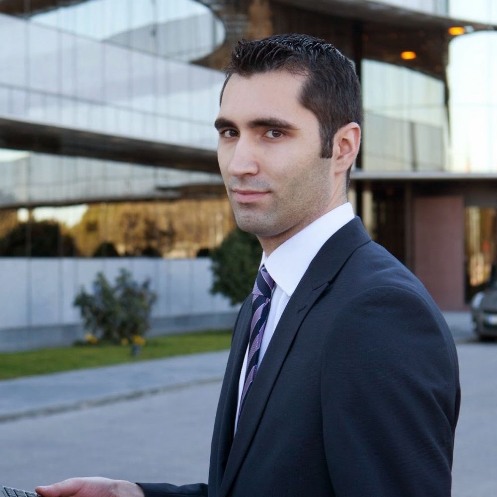 Omar R. Soto