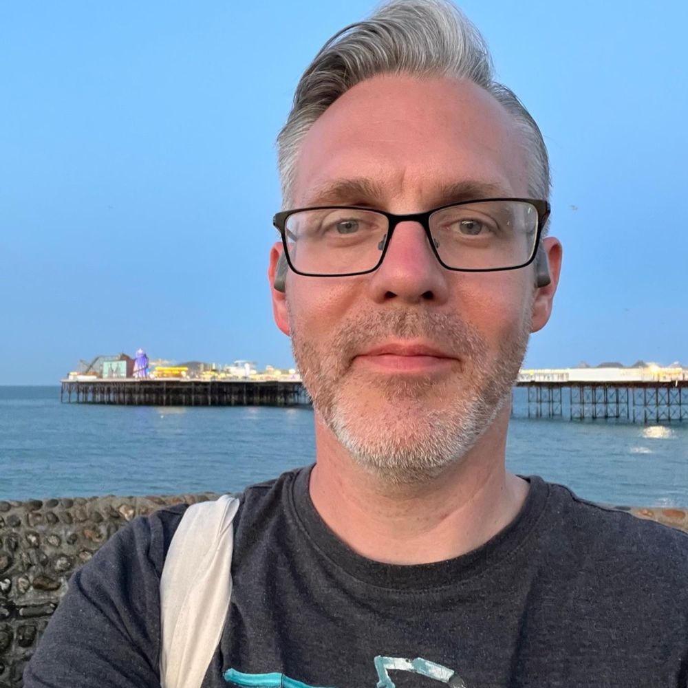 Dr Peter Blundell