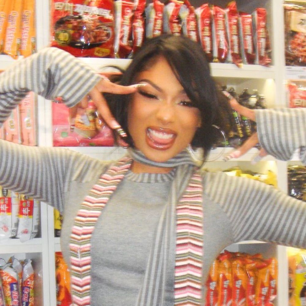 aaliyah ⁷   ˚☽˚.⋆𐙚
