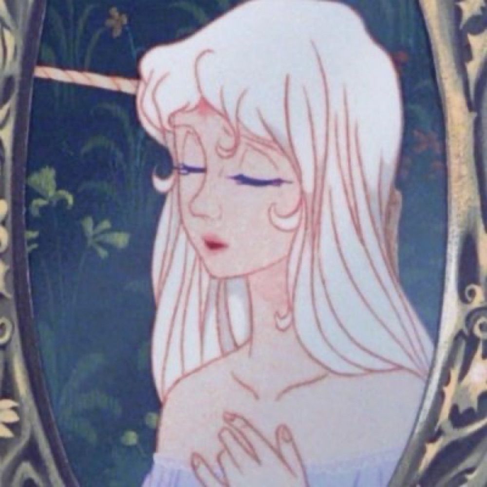 ari 🌙✨