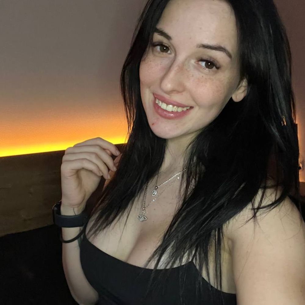 Elainybabe