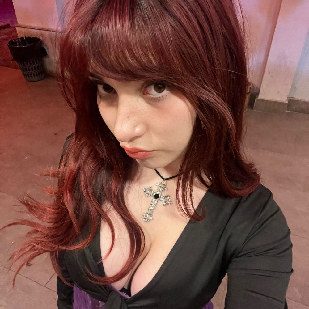 aileen ^_−☆