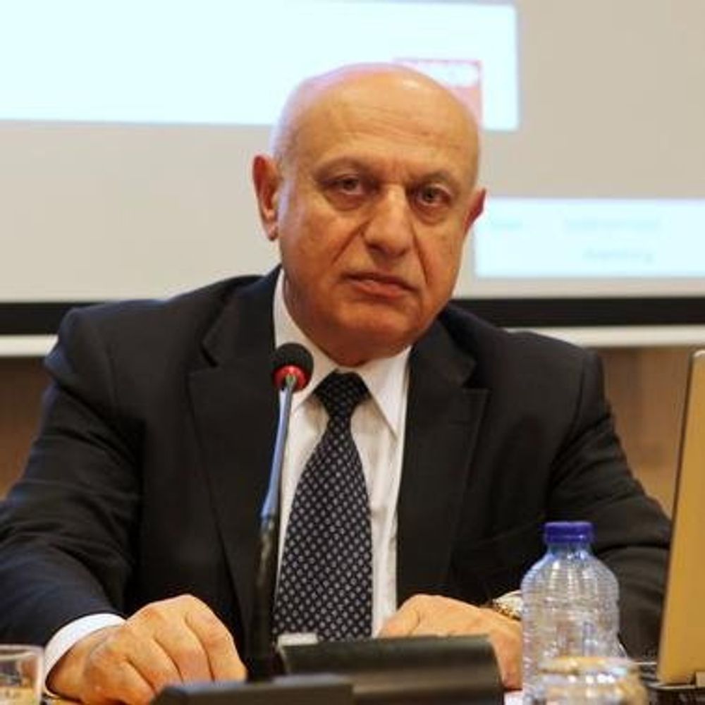 Armand Mostofi 
