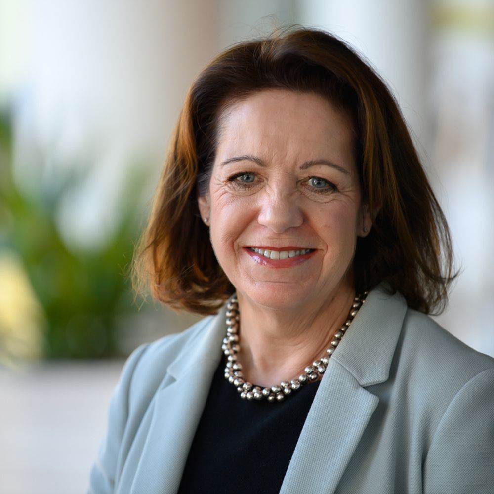 Belinda Howell @decarbonize-ltd