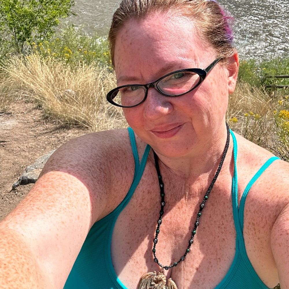 EnchantressRed - Liz