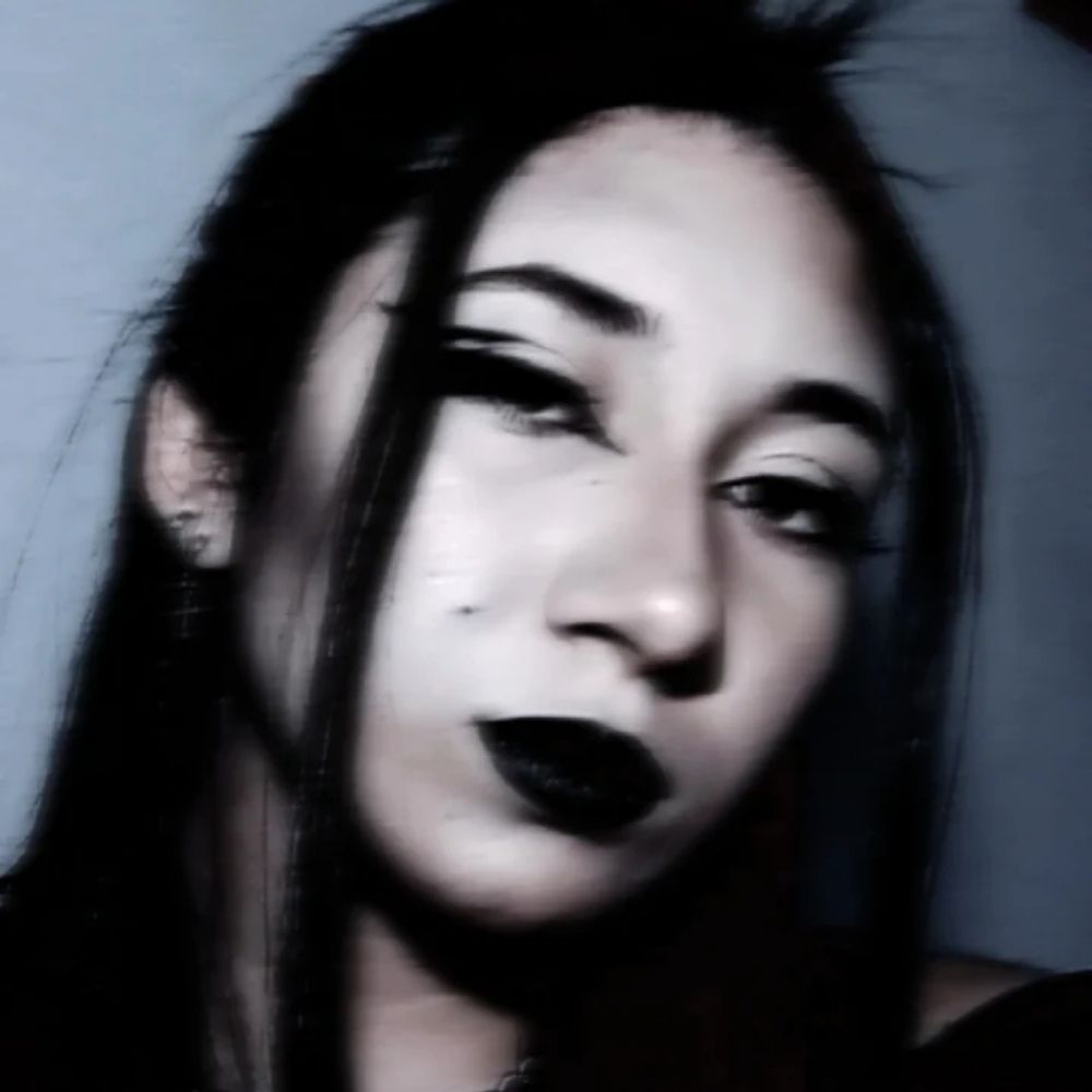 - 𝐋𝐎𝐑𝐄𝐍 𖤐