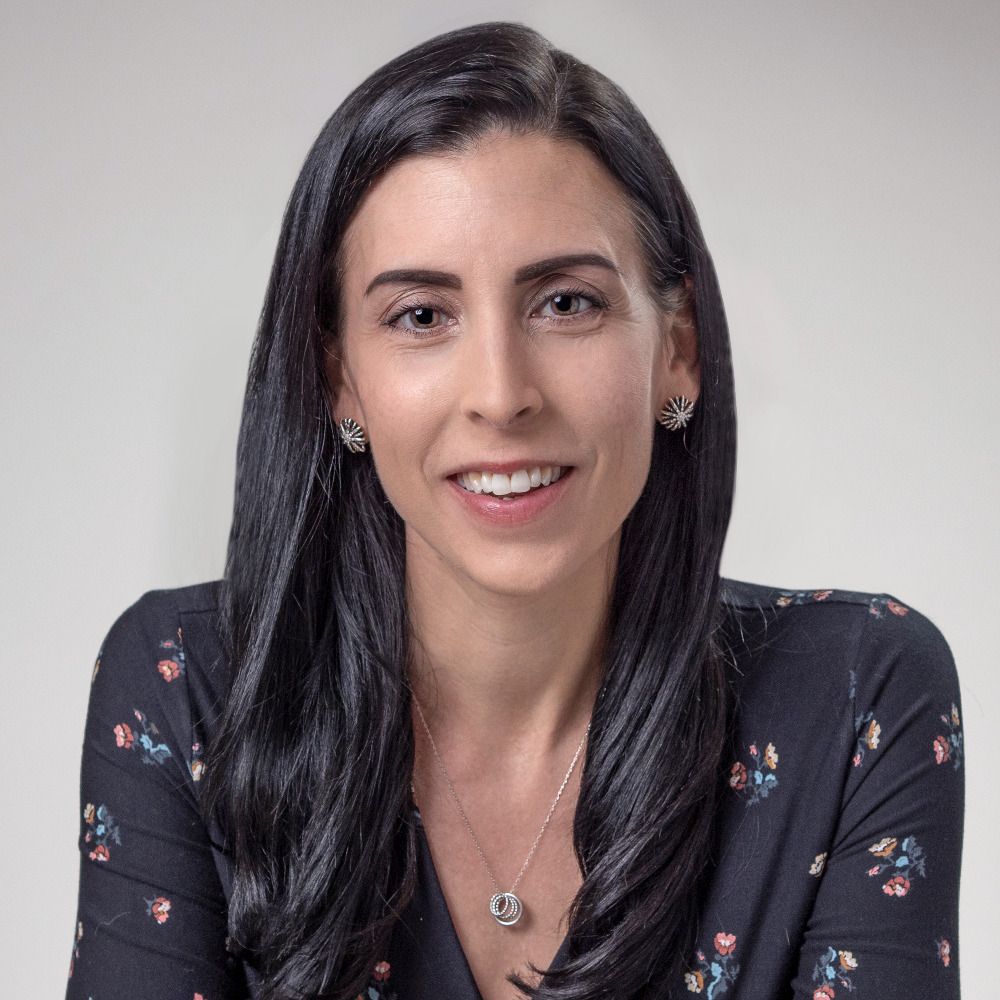 Holly Fernandez Lynch