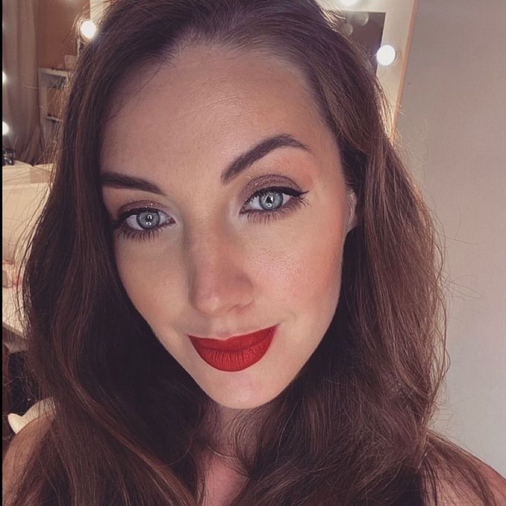 Ilona J