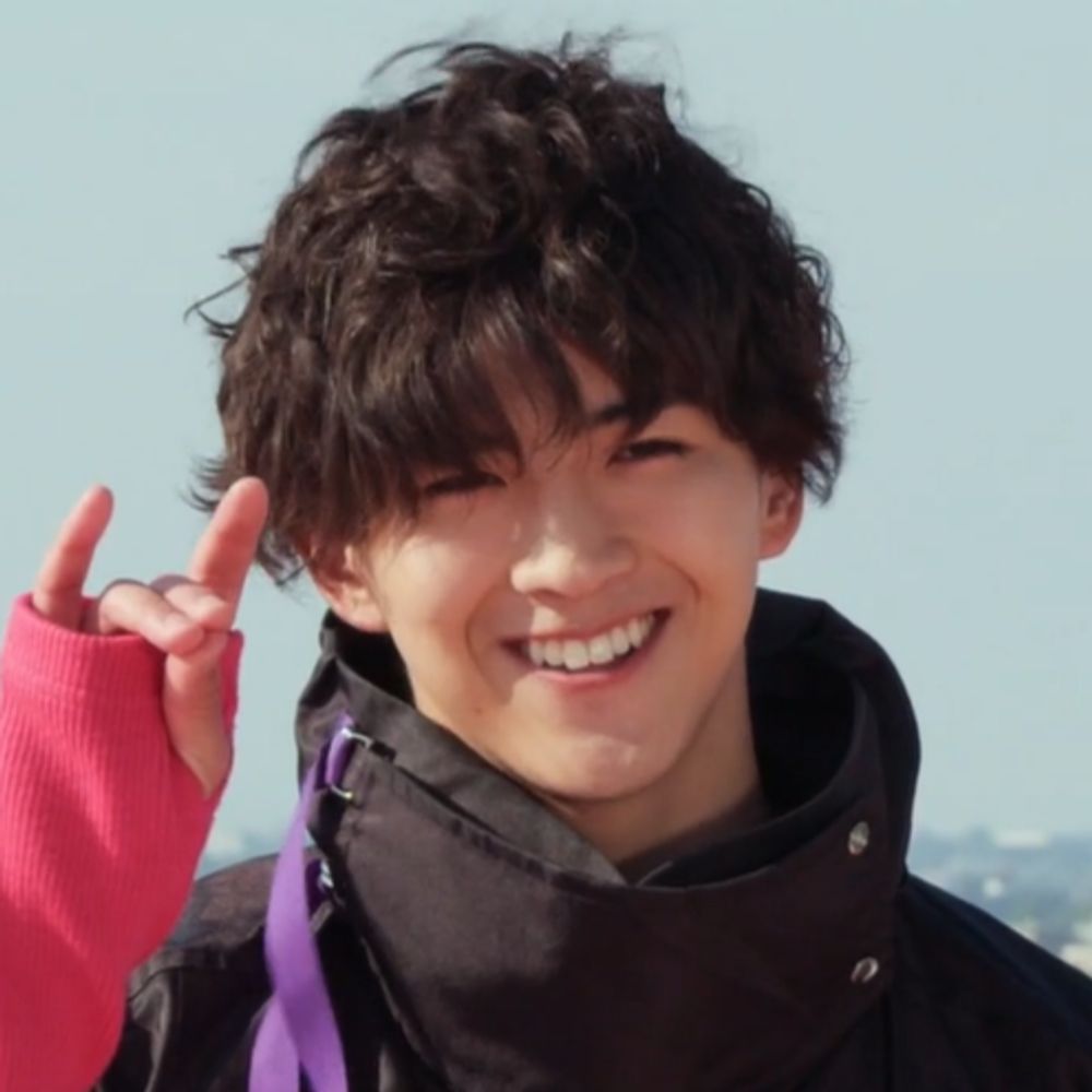 m𝙖ri ♡ parado