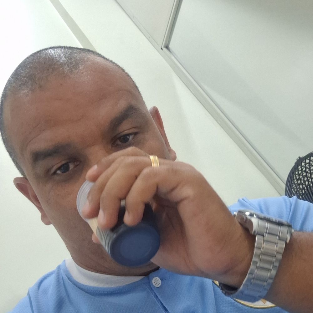 Alex Santos 