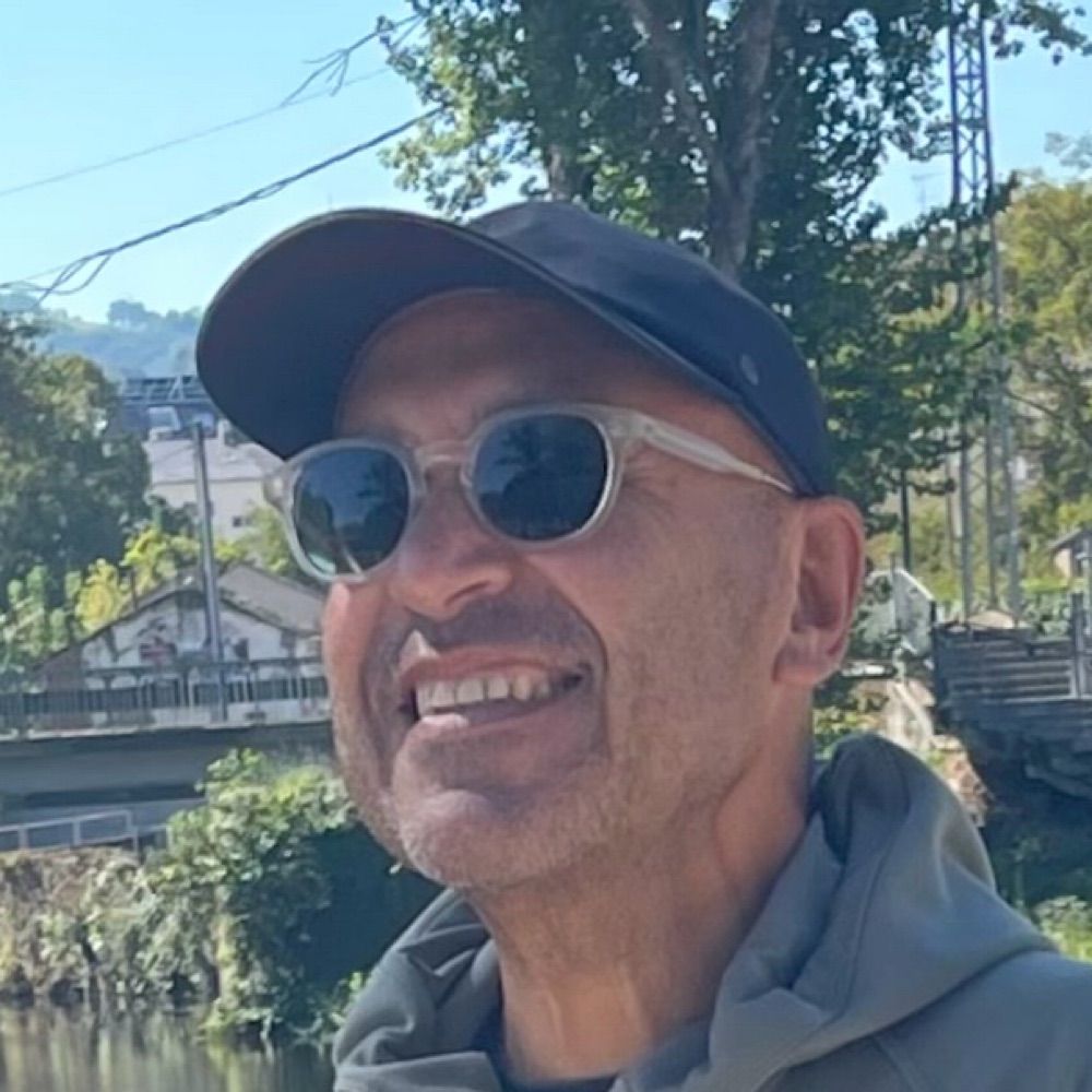 José G. Hernández
