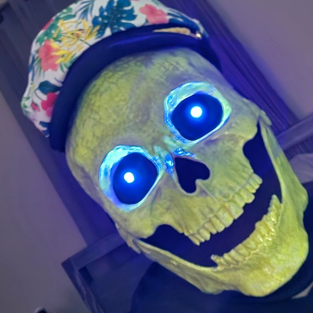 𝙰𝚕𝚎𝚡 𝙱𝚘𝚗𝚎𝚜 𓁣