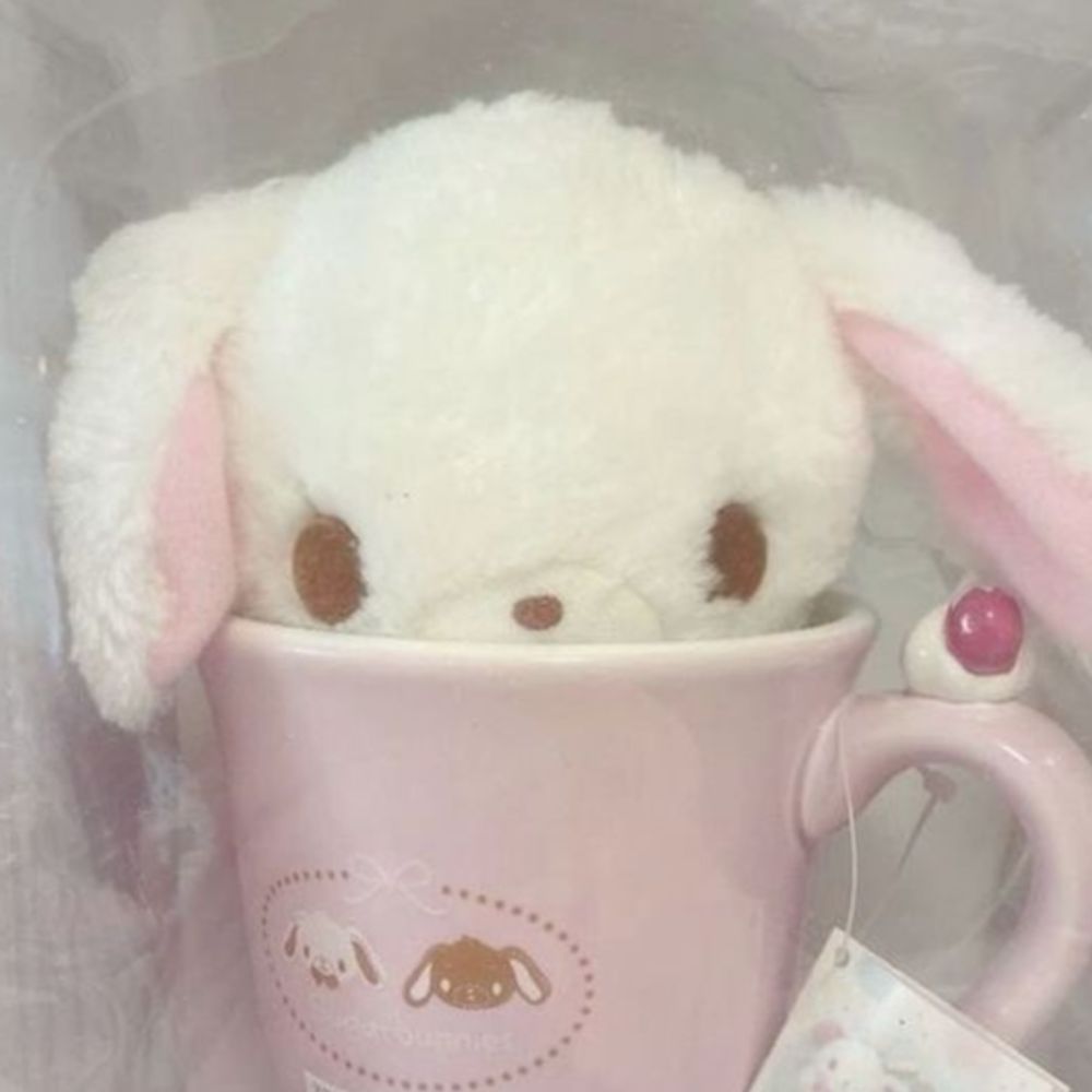 𐙚⋮ shy 🍨