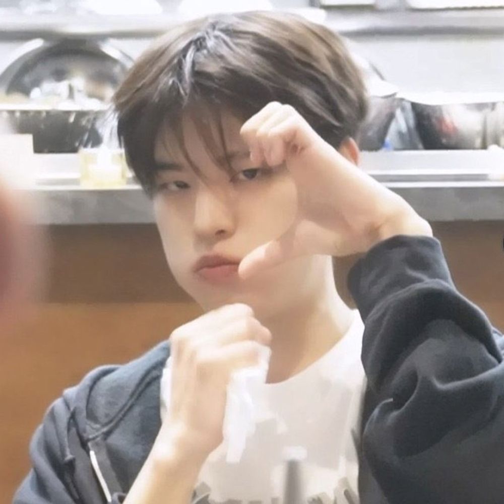 mia 👻 luvs skz bad