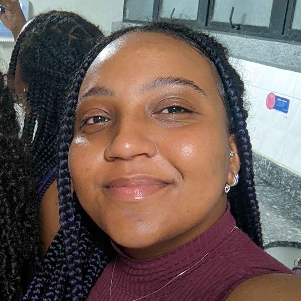 Beah Oliveira 