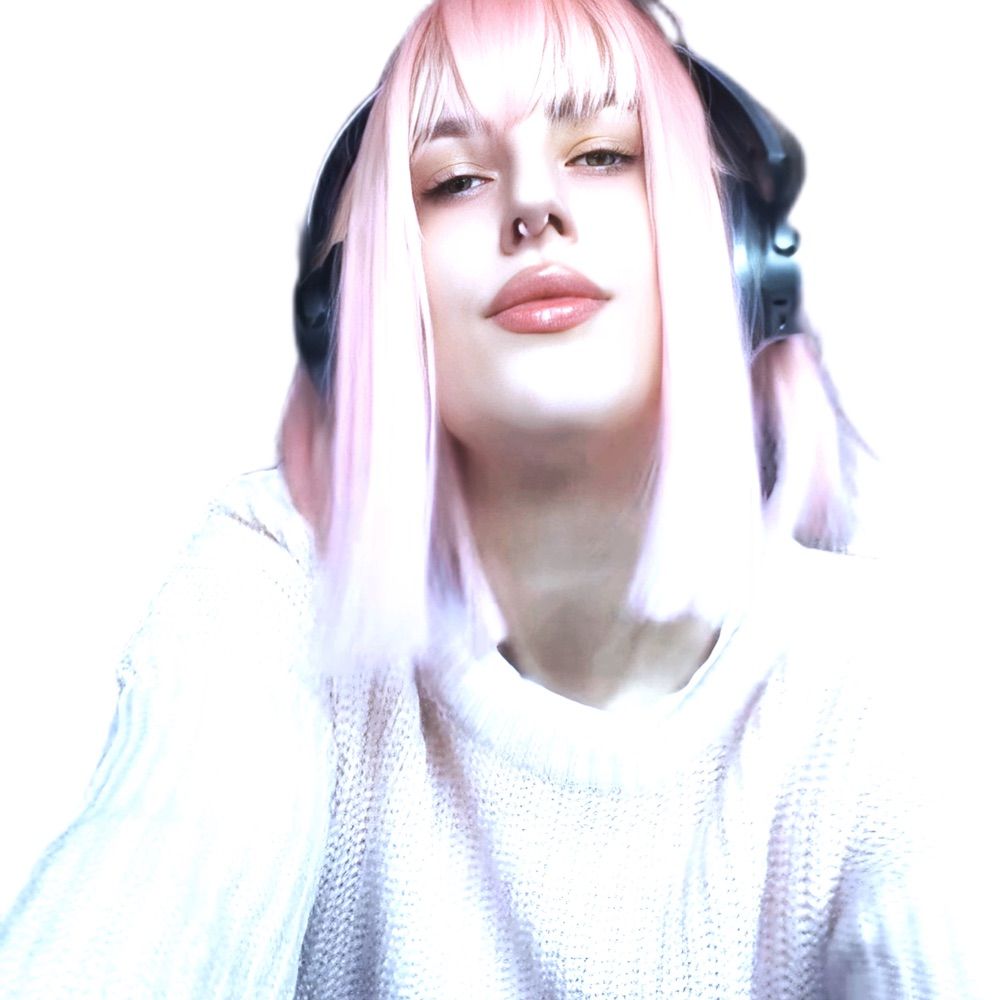 𝐓 𝐎 𝐌 𝐈 𝐄