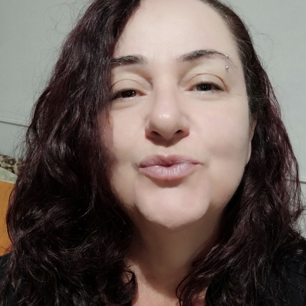 Claudia Bordan ☕🍺🎧🎸🏍️