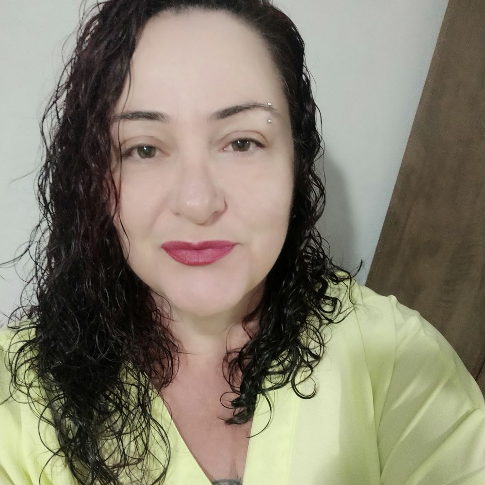 Claudia Bordan ☕🍺🎧🎸🏍️