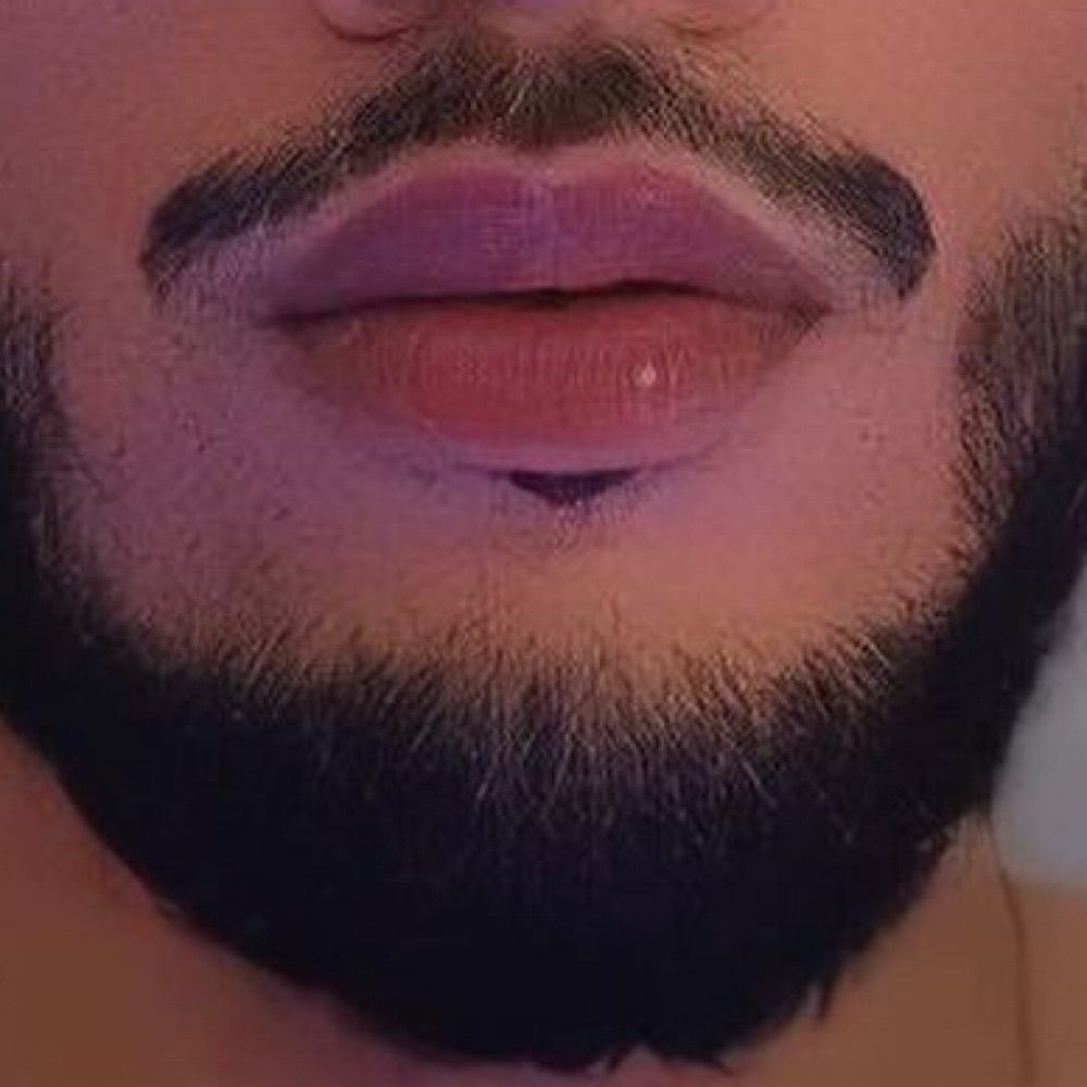 JOHN 🍑