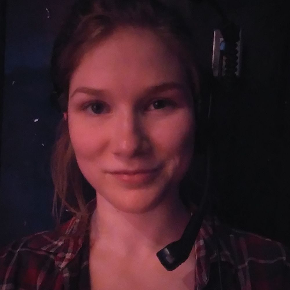Ella Leis