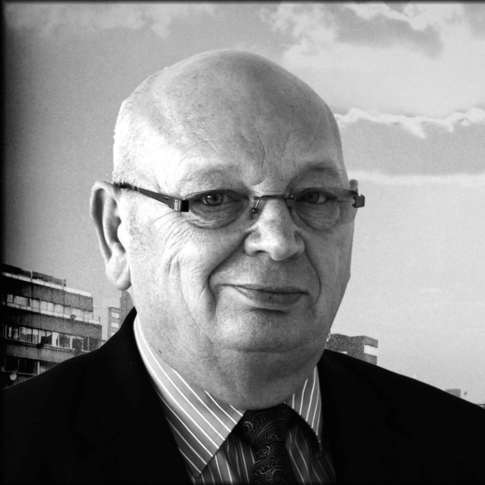 Iain Hall