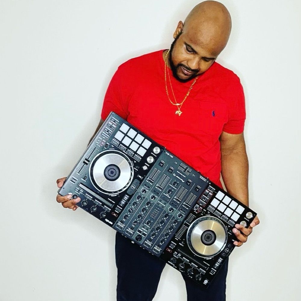 DJ D-RED