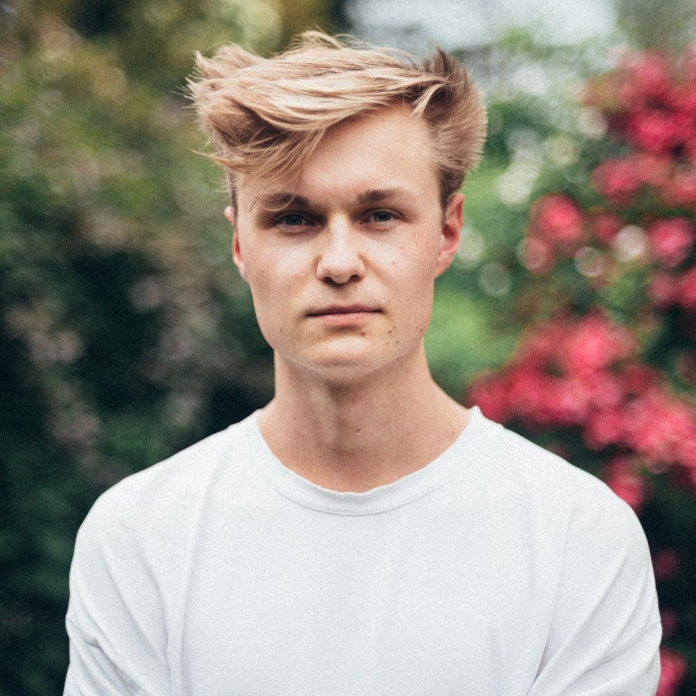 Jonas Elia