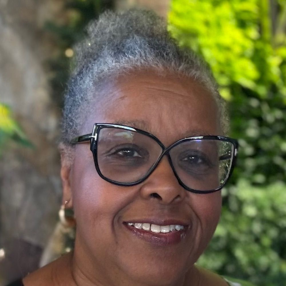 Gwen Gaither | g2knit🧶 🧩