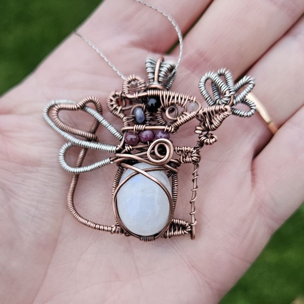 WireWratty Sarah Wright