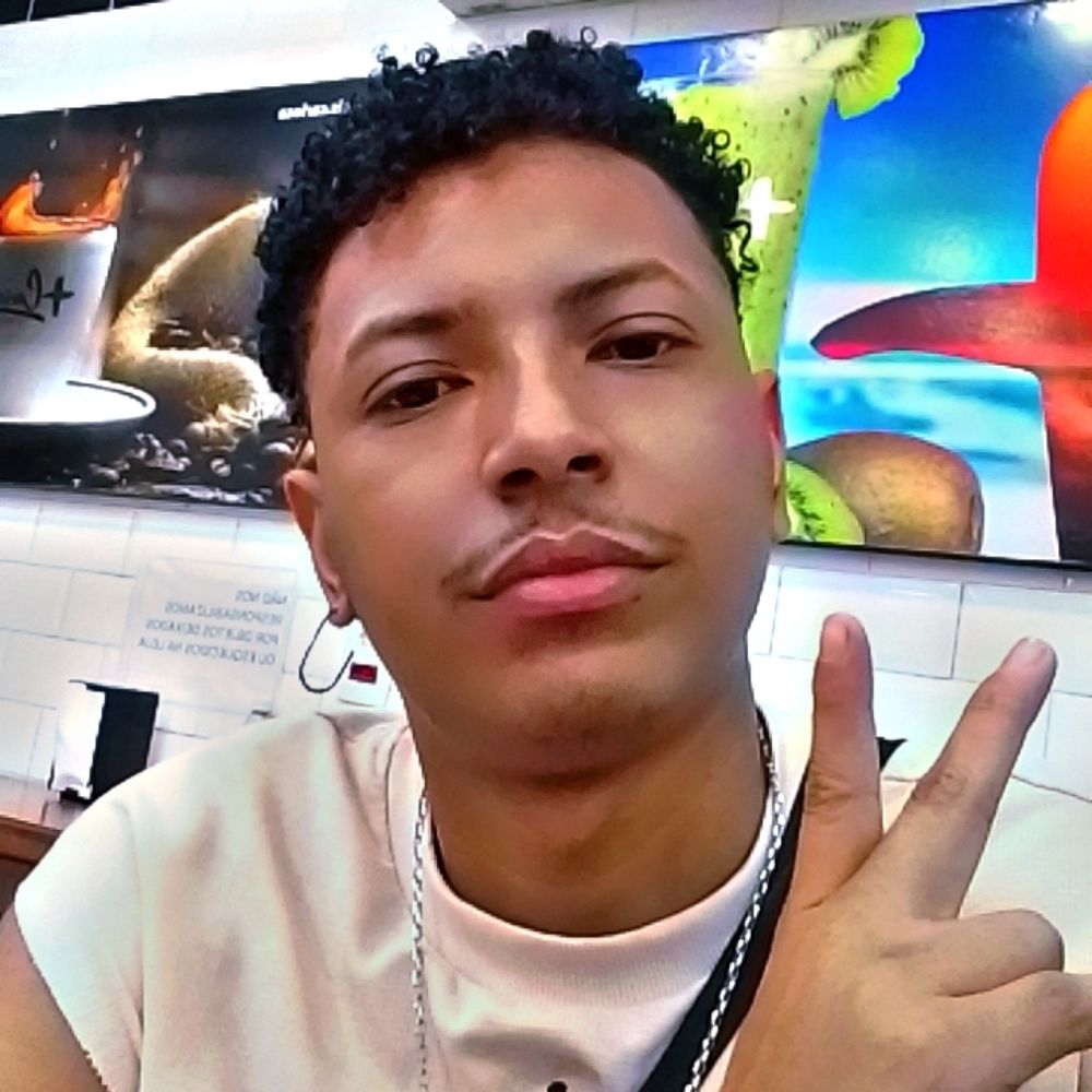 Adriano Devonne