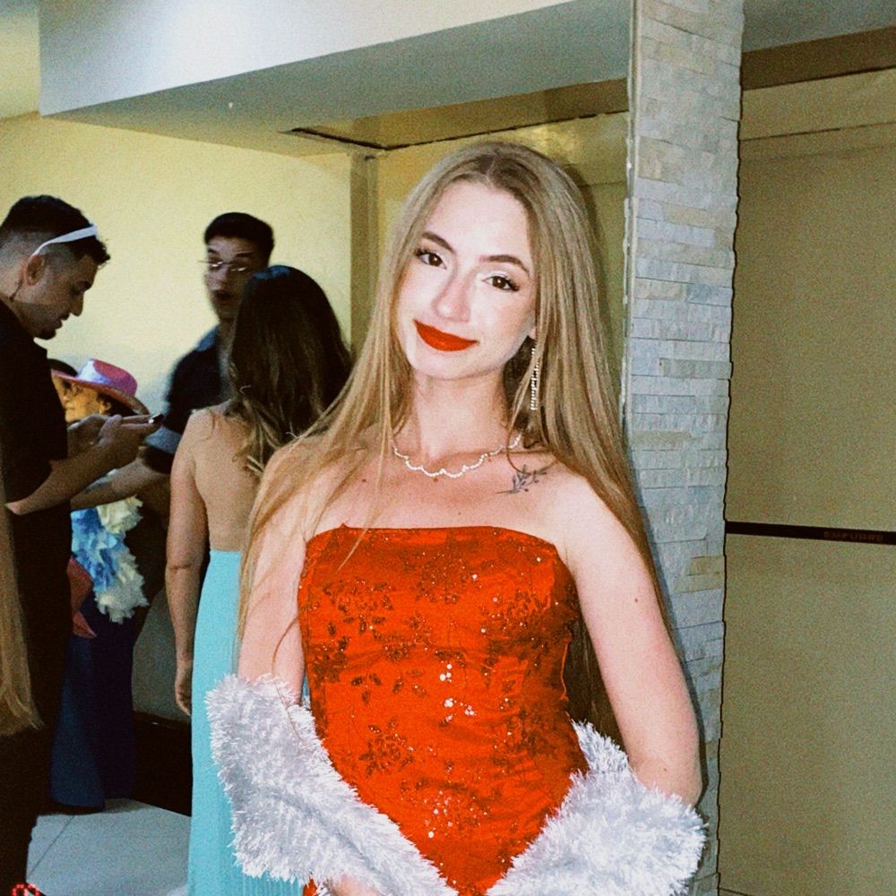 Julia ✨