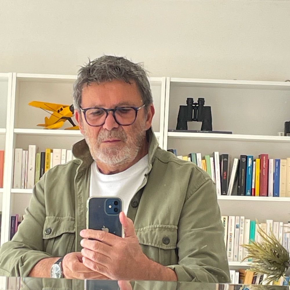 Roger Ruiz