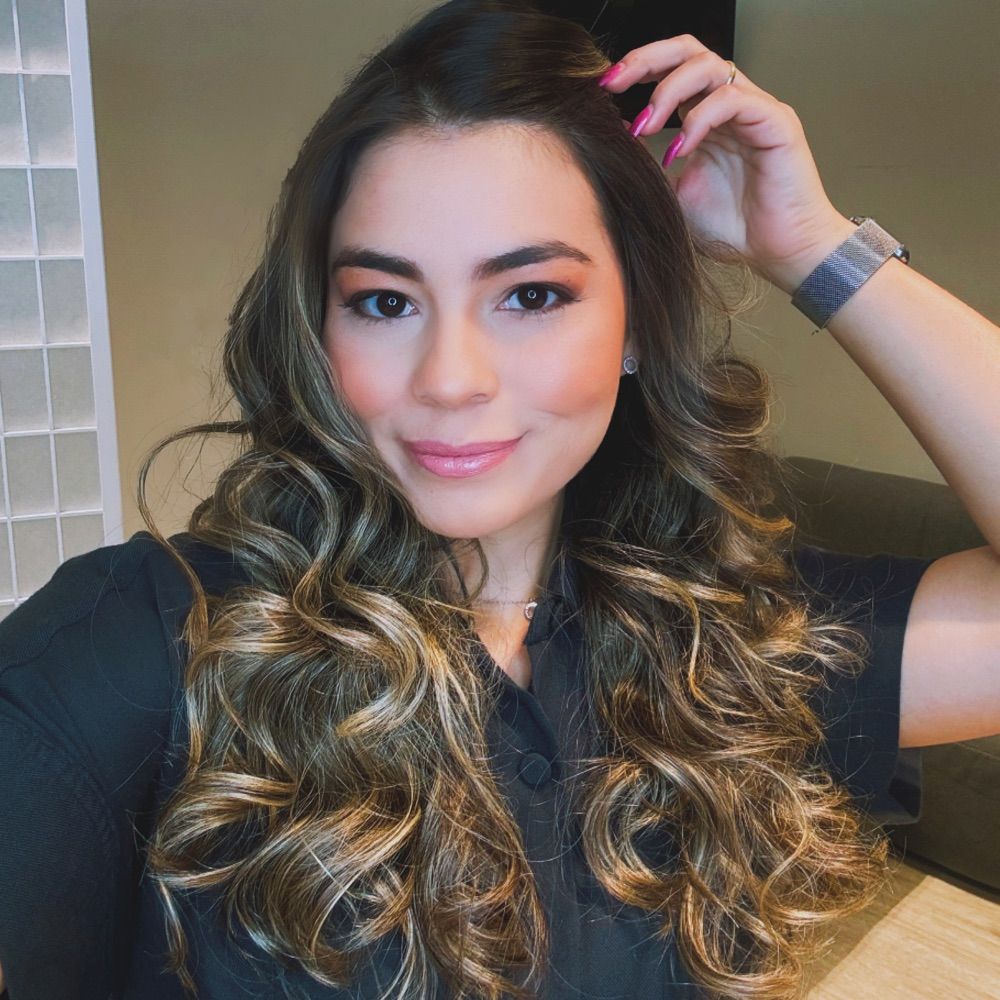 Thati Tavares 