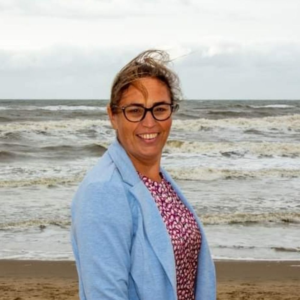Annemarie Ros