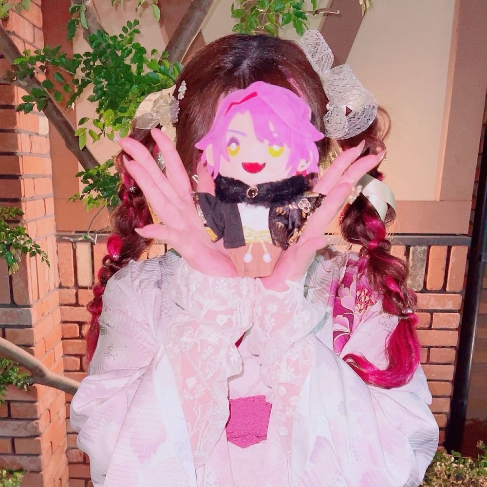 みい