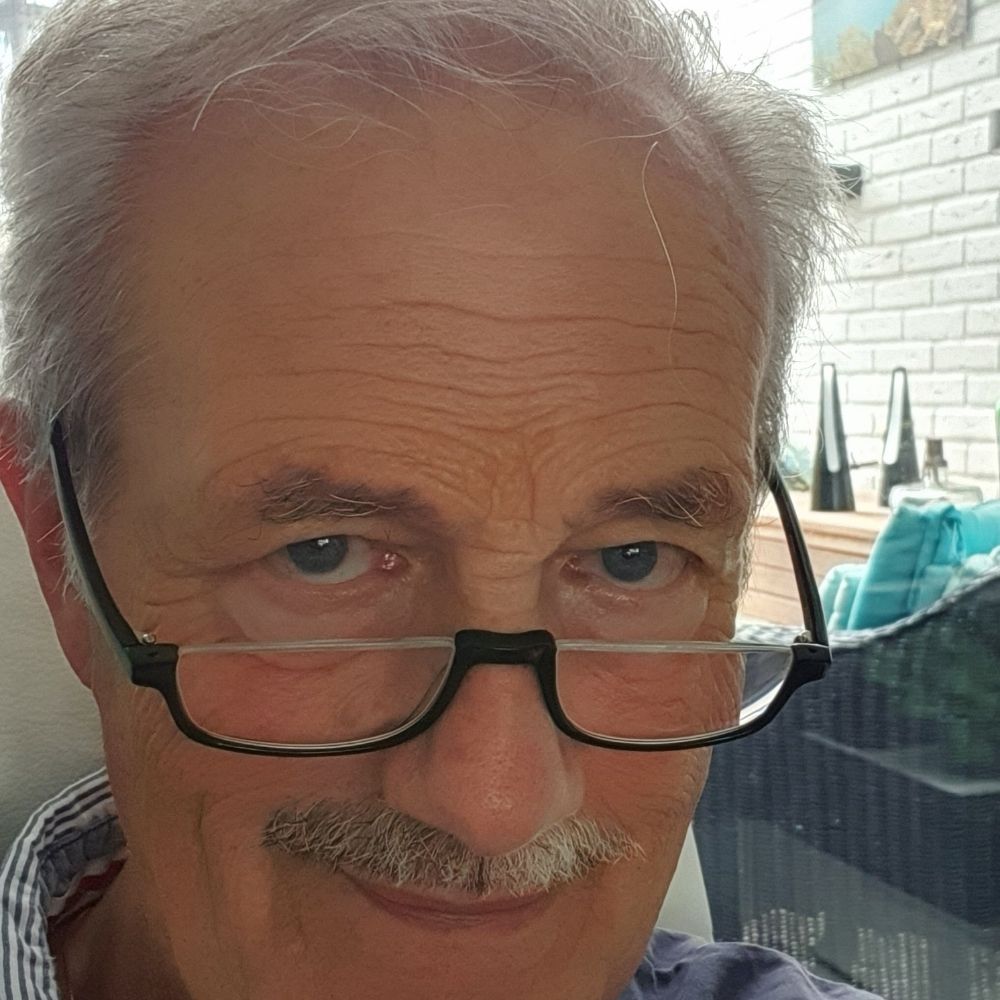 Alex '44