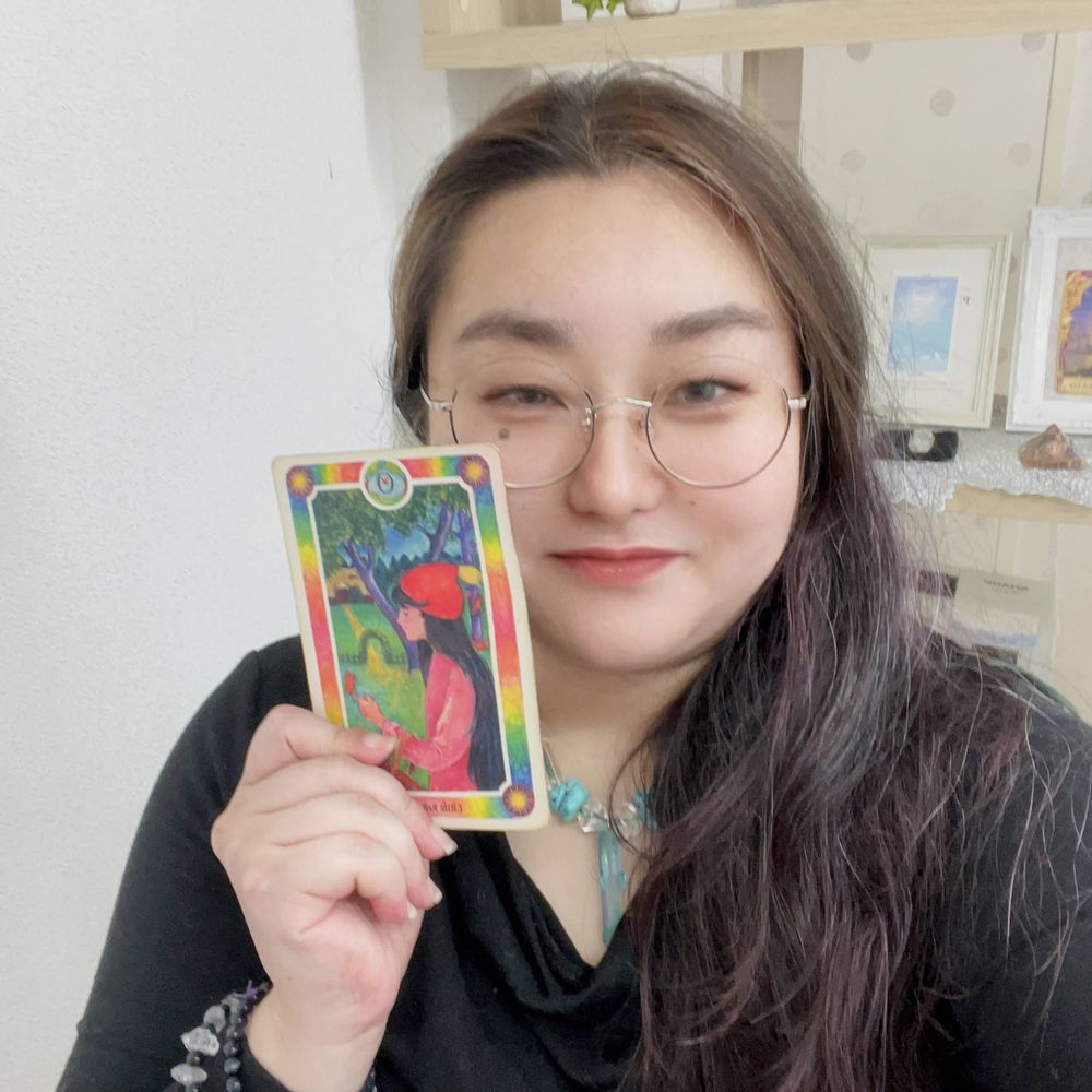 占いバクの羅針盤　（梅本千歌）